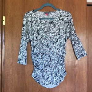 NWOT Vince Camuto top